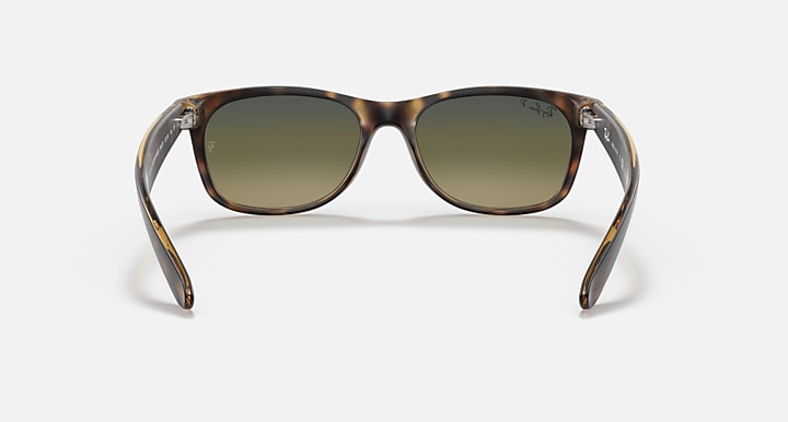 ΝΕΑ ΚΛΑΣΙΚΑ WAYFARER